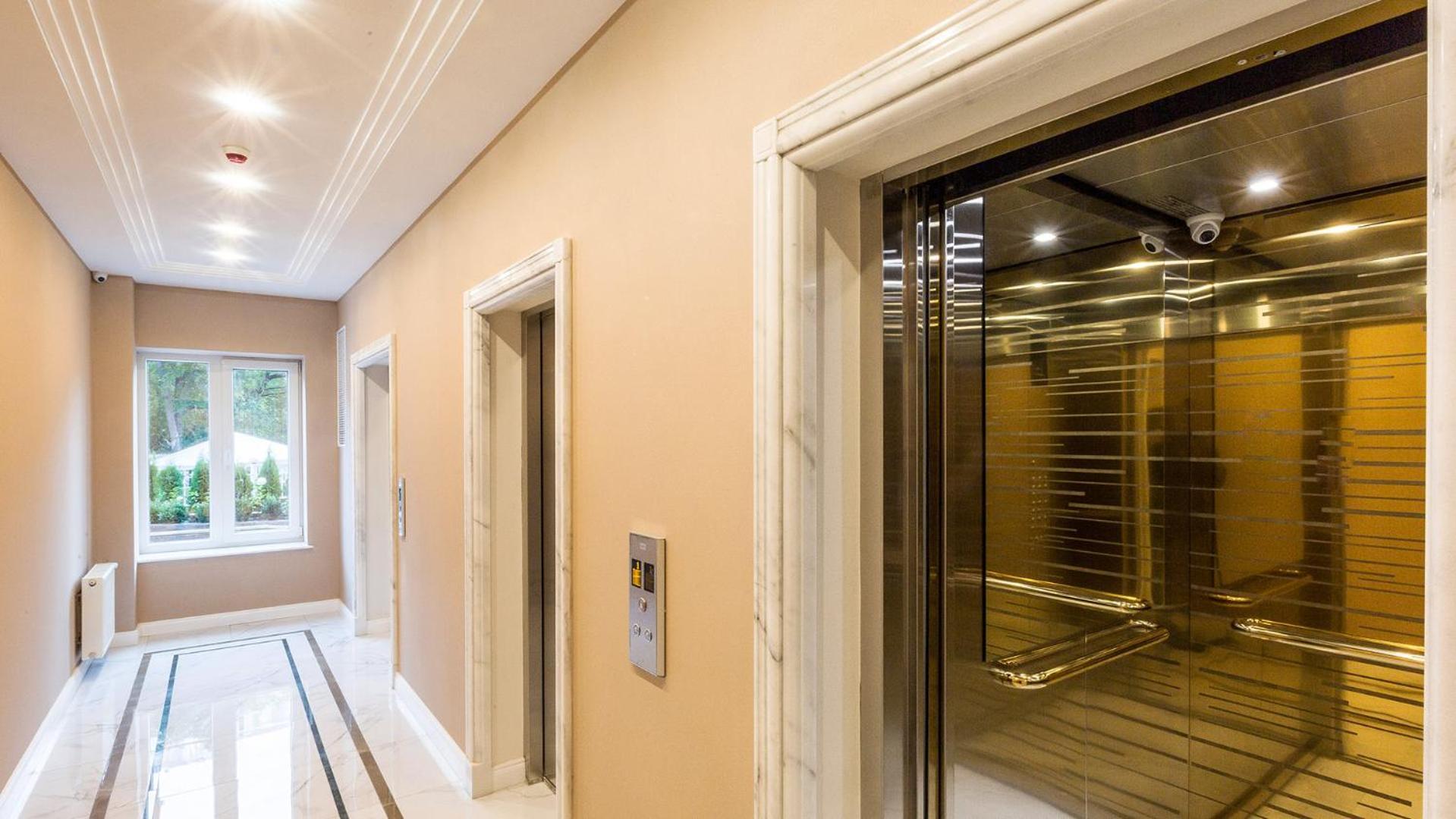King - Size Apartment Odesa Exterior foto